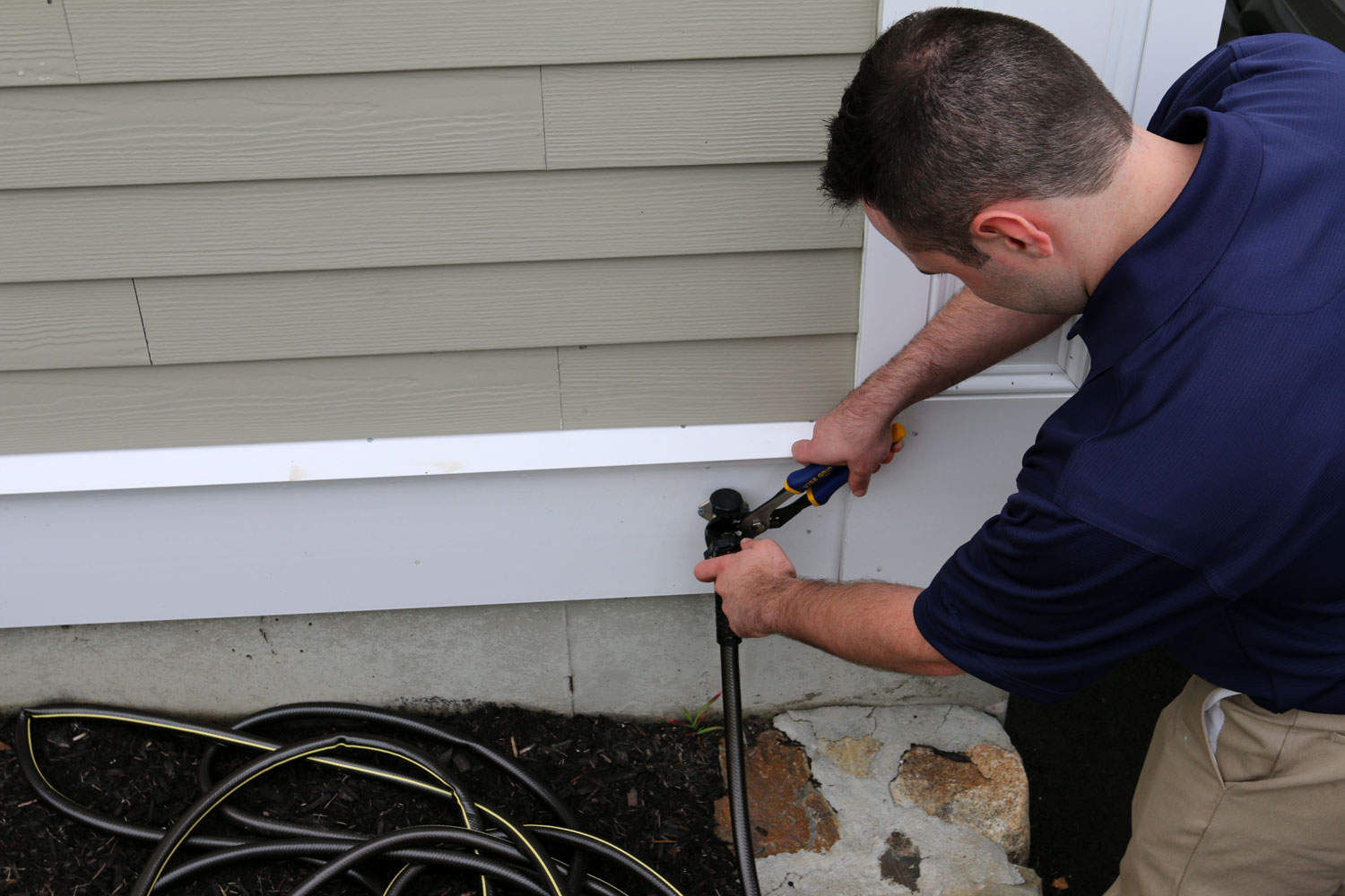 stewart plumbing avoid burst pipes this winter